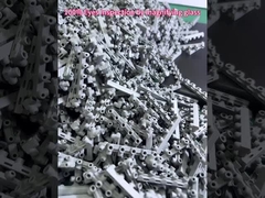 การตรวจสอบตา 100% โดยกระจกขยาย