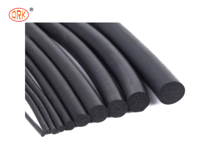ผู้ผลิต สีดํา EPDM ซิลิโคนฟองยาง สปองจ์ สริป O แหวน สายยาง