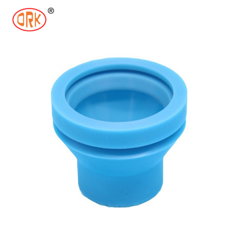 ความต้านทานการกระโดดกลับที่ดี สีน้ําเงิน Custom Mold Silicone Rubber Bushing